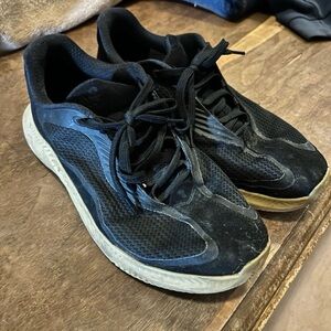 RAD Global V1 trainers